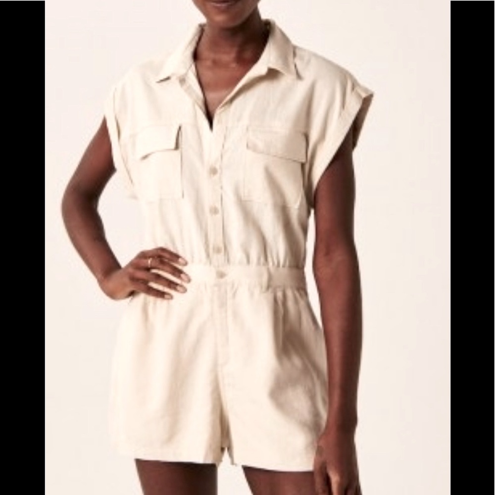 Abercrombie short sleeve Utility romper